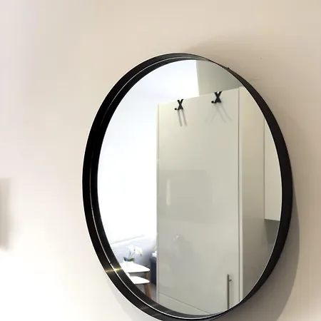 Studio Flat 20 Min From City Center Лондон Экстерьер фото
