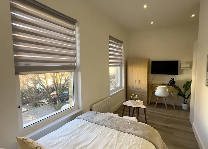 Studio Flat 20 Min From City Center London